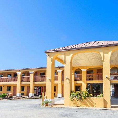 Days Inn By Wyndham Opelika Exteriér fotografie