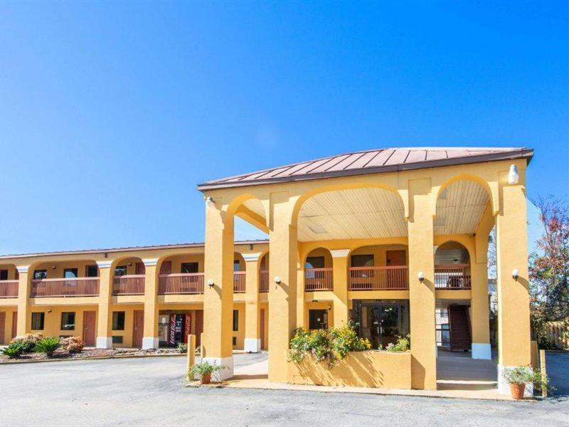 Days Inn By Wyndham Opelika Exteriér fotografie