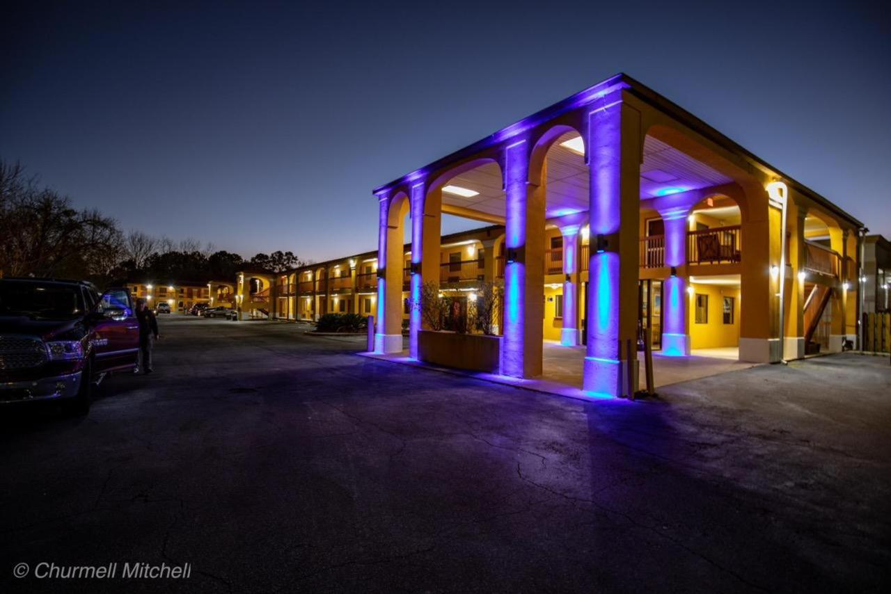 Days Inn By Wyndham Opelika Exteriér fotografie